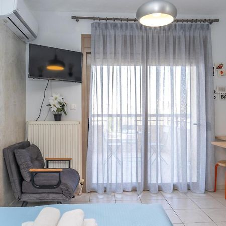 Kosmos Service Apartment Beautiful Studio 3 With Additional Cost Parking Tessalónica Exterior foto