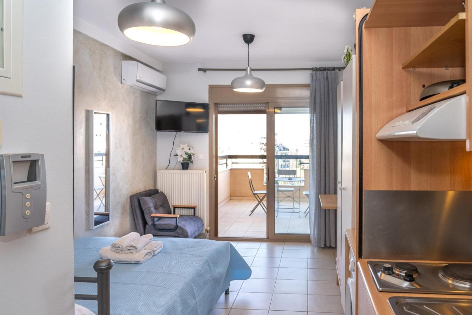 Kosmos Service Apartment Beautiful Studio 3 With Additional Cost Parking Tessalónica Exterior foto