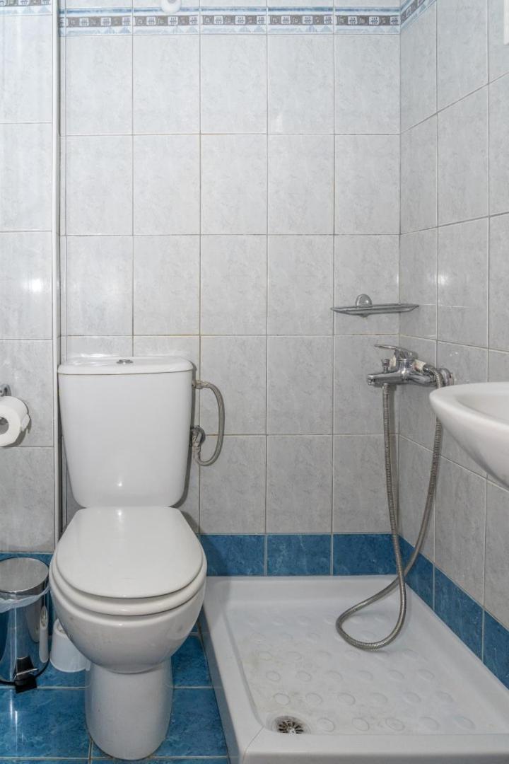 Kosmos Service Apartment Beautiful Studio 3 With Additional Cost Parking Tessalónica Exterior foto