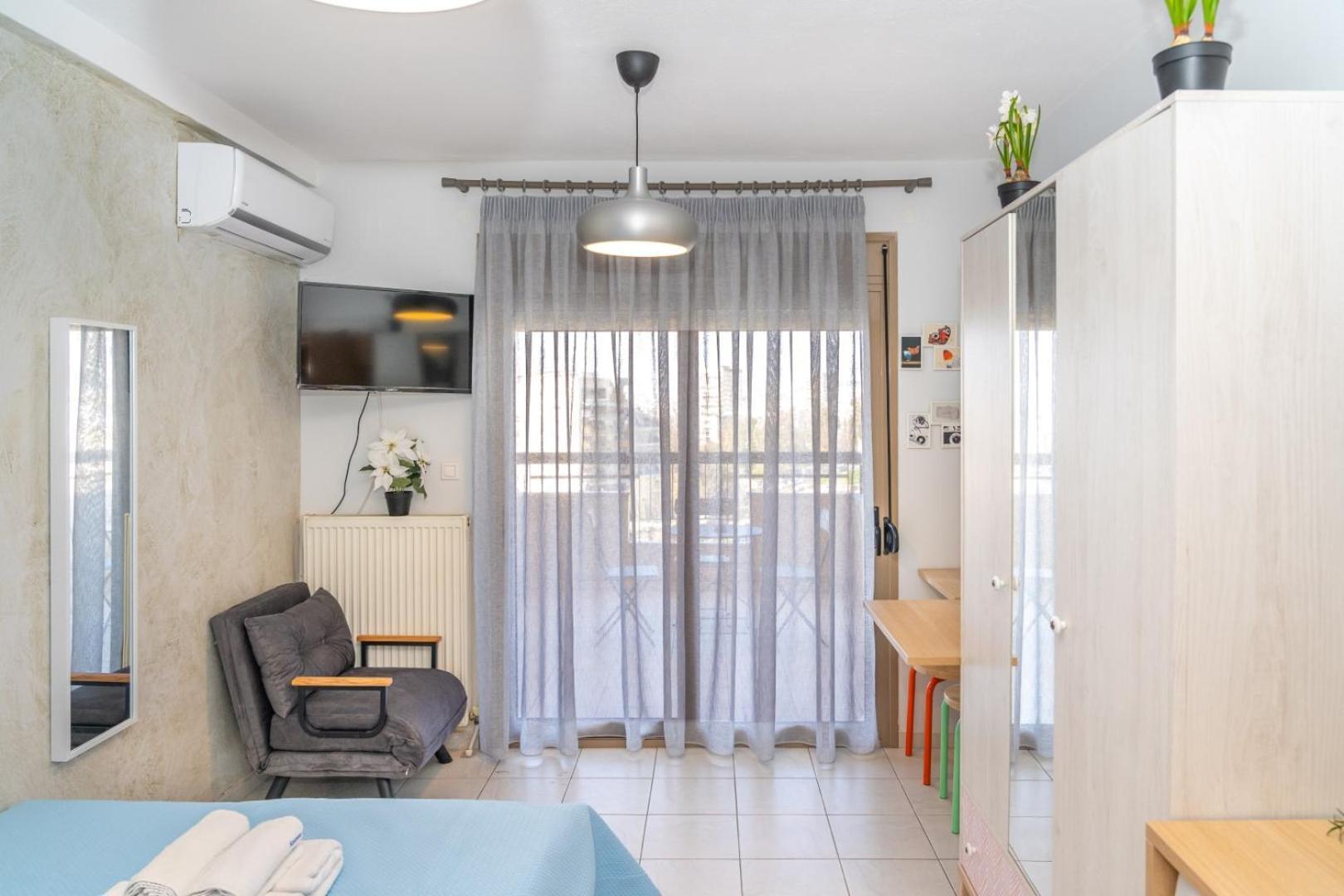 Kosmos Service Apartment Beautiful Studio 3 With Additional Cost Parking Tessalónica Exterior foto