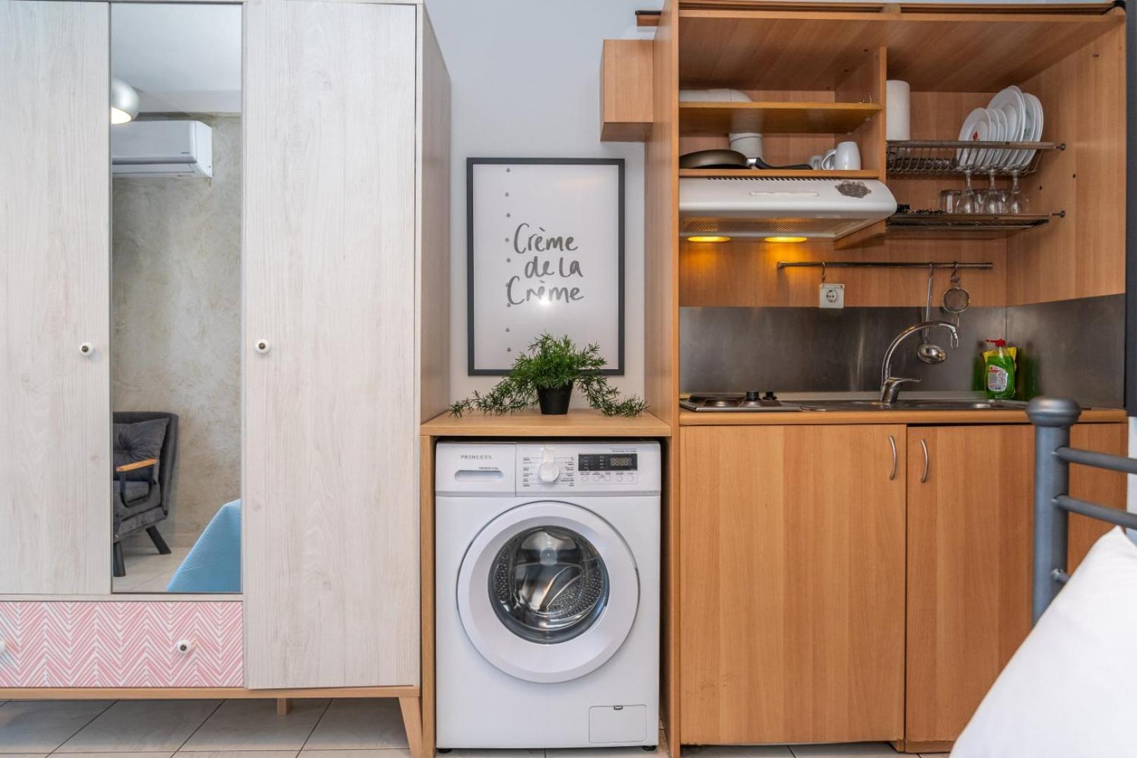 Kosmos Service Apartment Beautiful Studio 3 With Additional Cost Parking Tessalónica Exterior foto