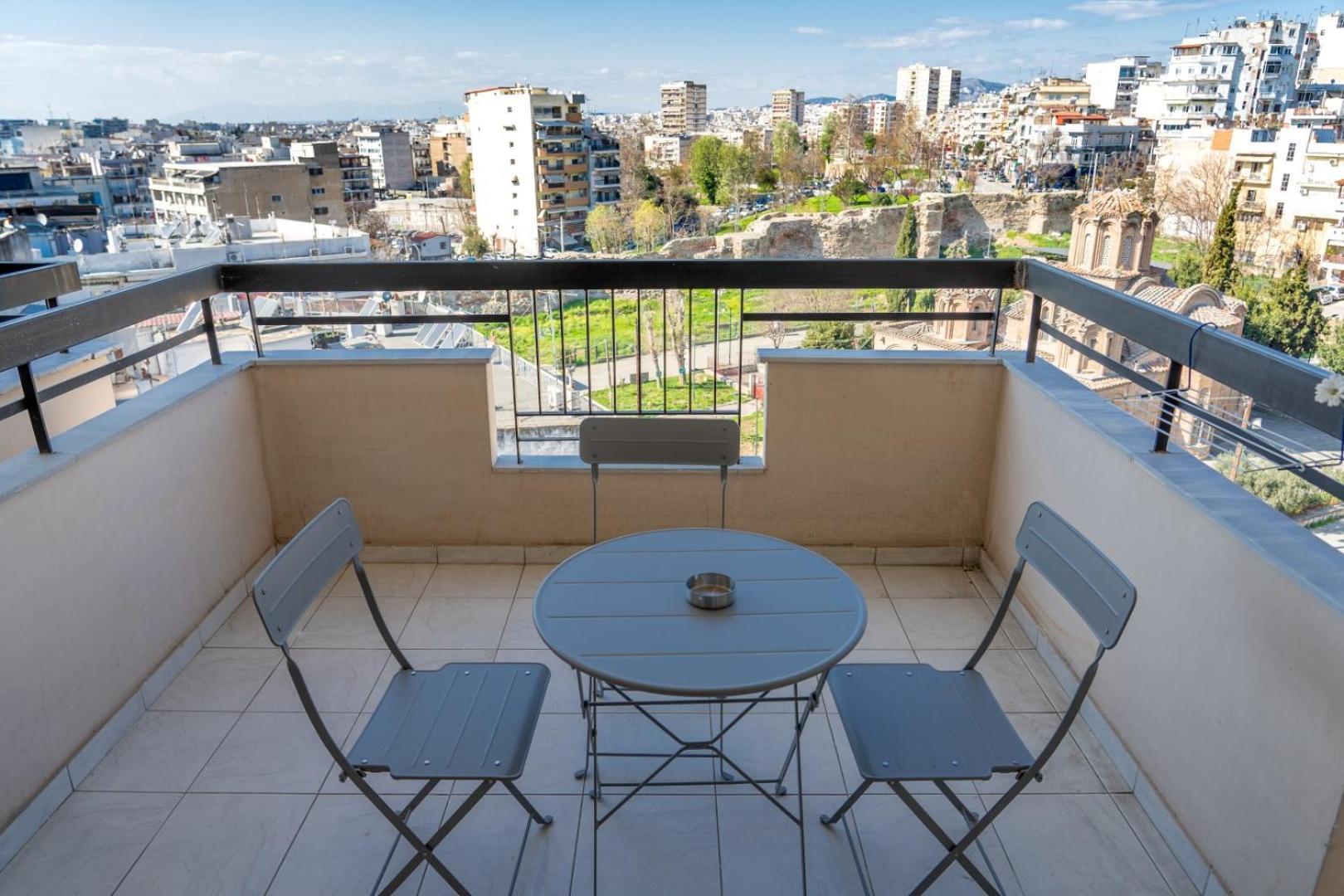 Kosmos Service Apartment Beautiful Studio 3 With Additional Cost Parking Tessalónica Exterior foto