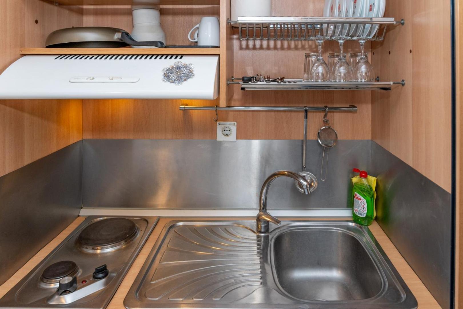 Kosmos Service Apartment Beautiful Studio 3 With Additional Cost Parking Tessalónica Exterior foto
