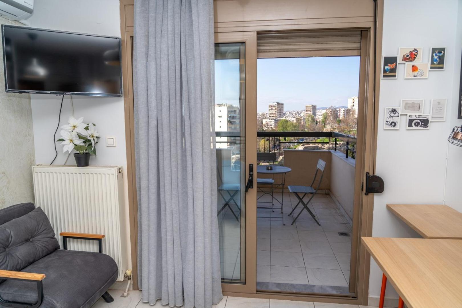 Kosmos Service Apartment Beautiful Studio 3 With Additional Cost Parking Tessalónica Exterior foto