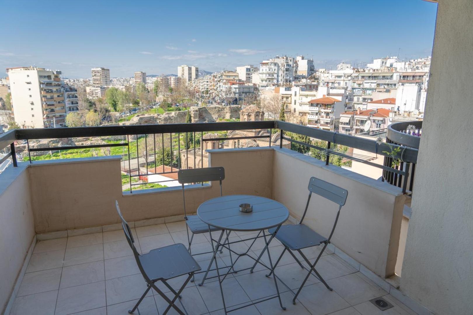 Kosmos Service Apartment Beautiful Studio 3 With Additional Cost Parking Tessalónica Exterior foto